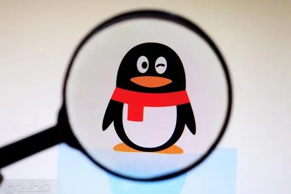 怎样快速邀请别人QQ群里的人来加入自己的群？